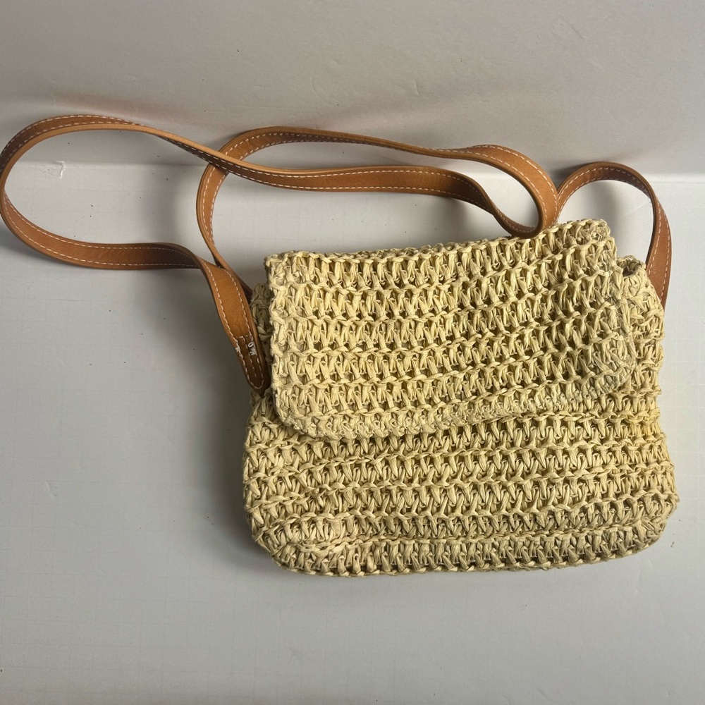Stylish Cream and Tan Woven Shoulder Bag Universal Thread Good Co.